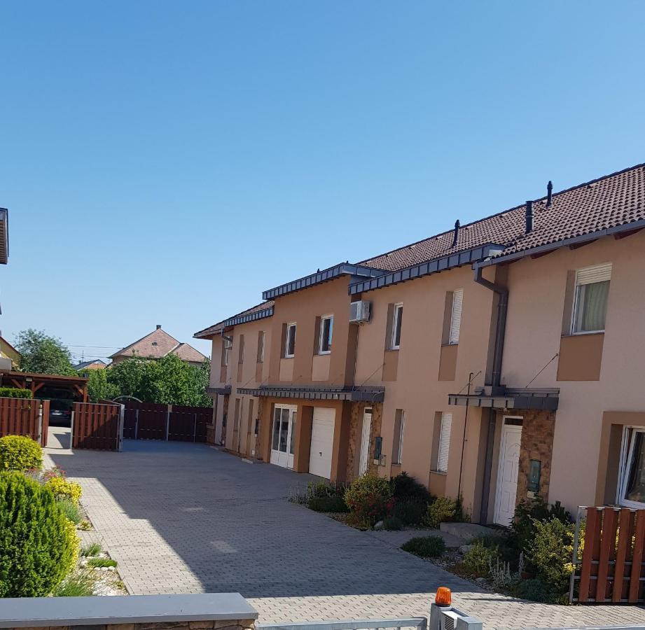 Chalet קסזטלי מראה חיצוני תמונה