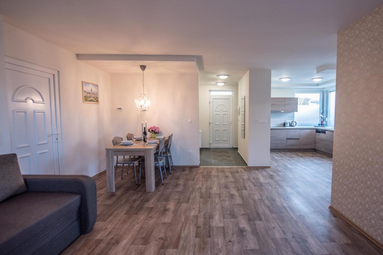 Chalet קסזטלי מראה חיצוני תמונה